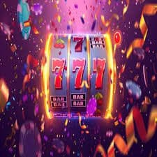 Real Dealer နှင့် Baccarat တိုက်ရိုက်ကစားနေသော မြင်ကွင်း